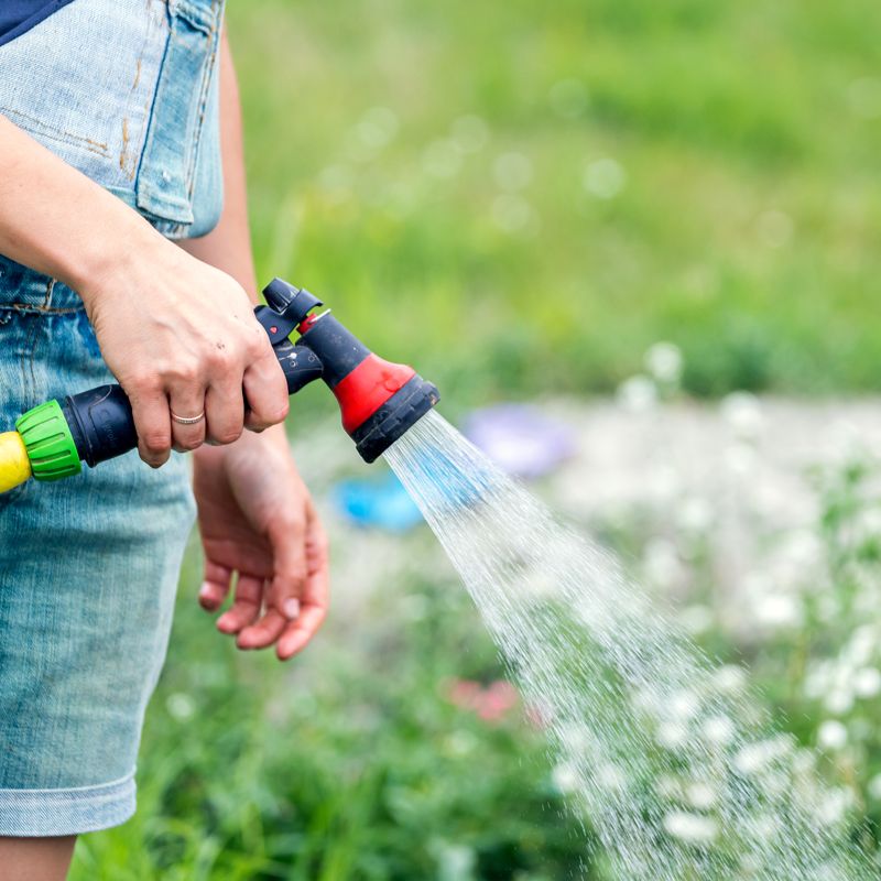 SPRAYERS & SPRINKLERS